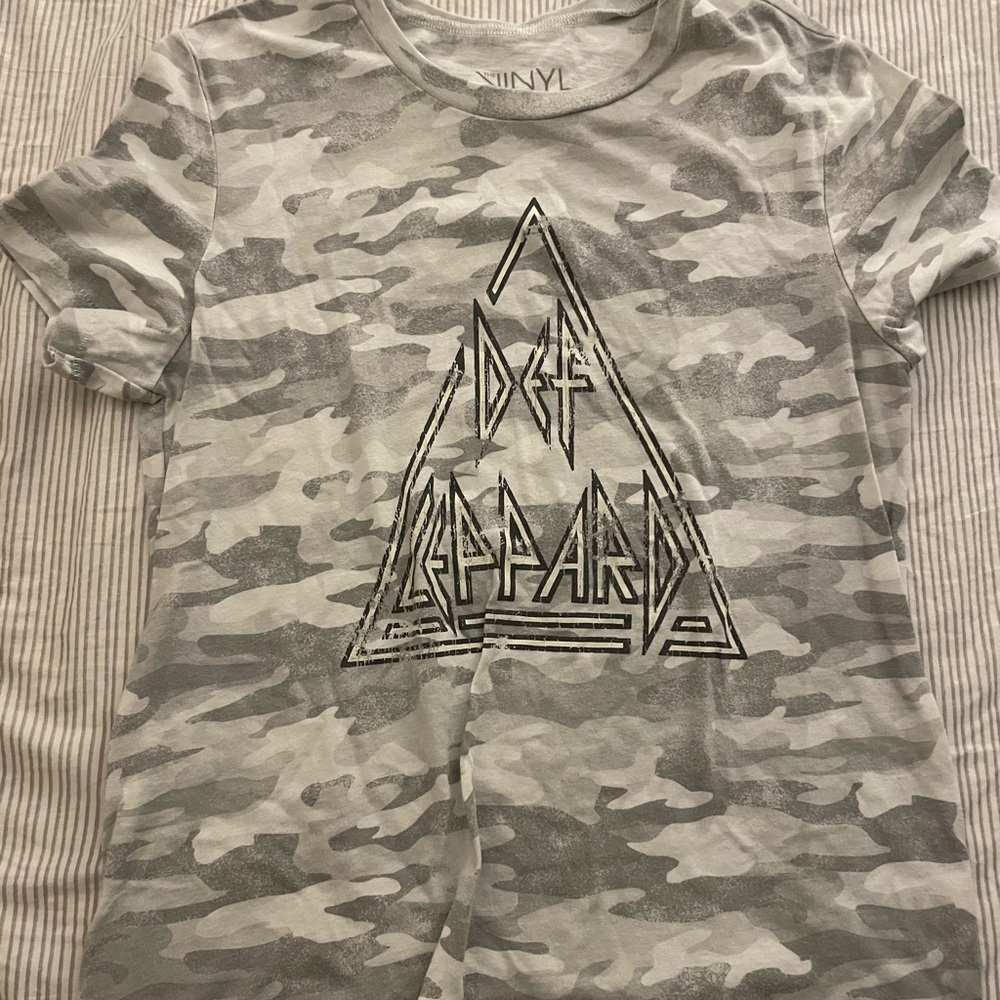 Def Leppard Shirt
